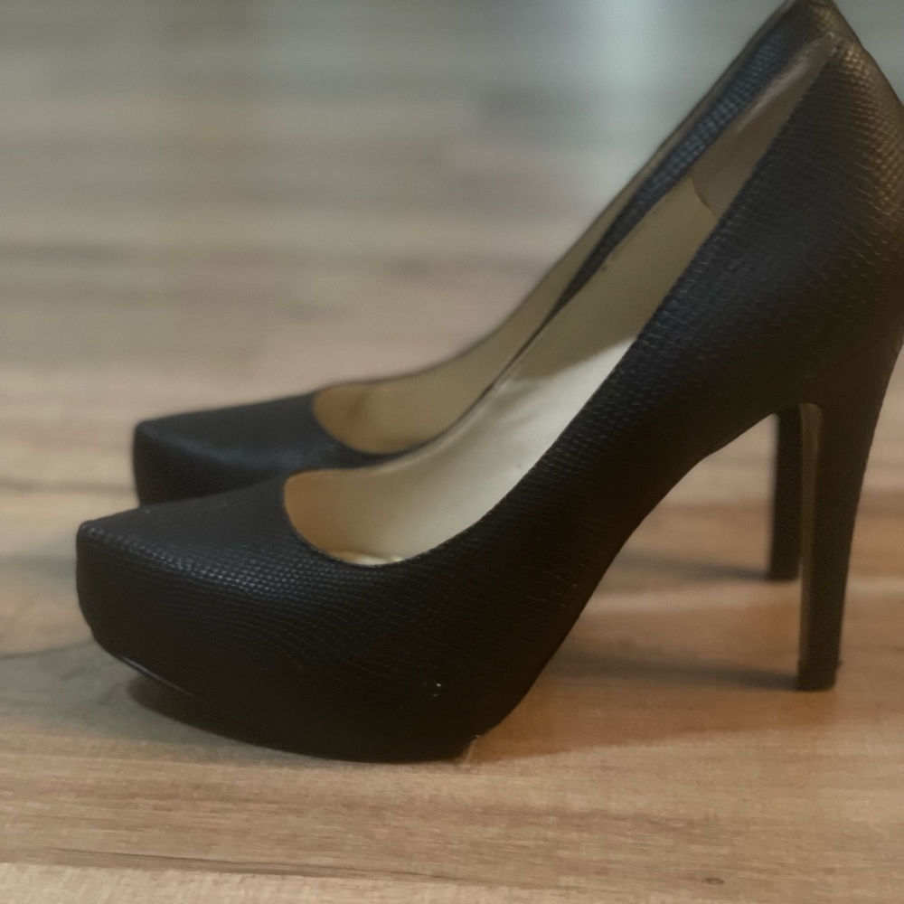 Black bumps